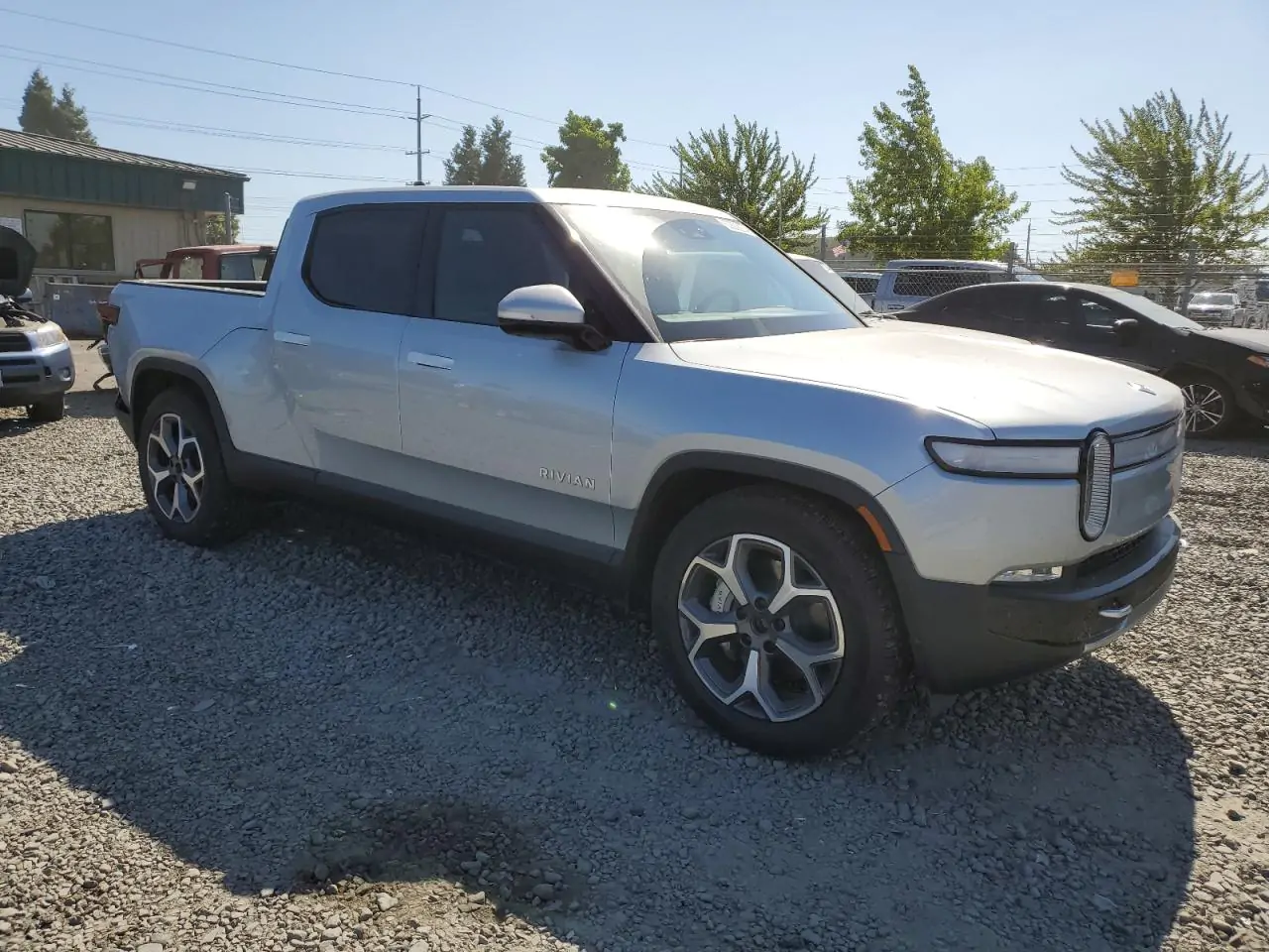 Автомобиль RIVIAN R1T ADVENTURE 2023 | GrandCar Автомобиль RIVIAN R1T ADVENTURE 2023 | GrandCar