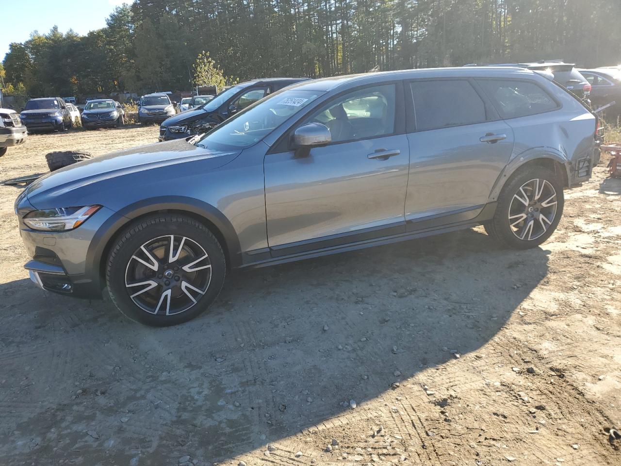 Автомобиль VOLVO V90 CROSS COUNTRY T6 INSCRIPTION 2020 | GrandCar Автомобиль VOLVO V90 CROSS COUNTRY T6 INSCRIPTION 2020 | GrandCar