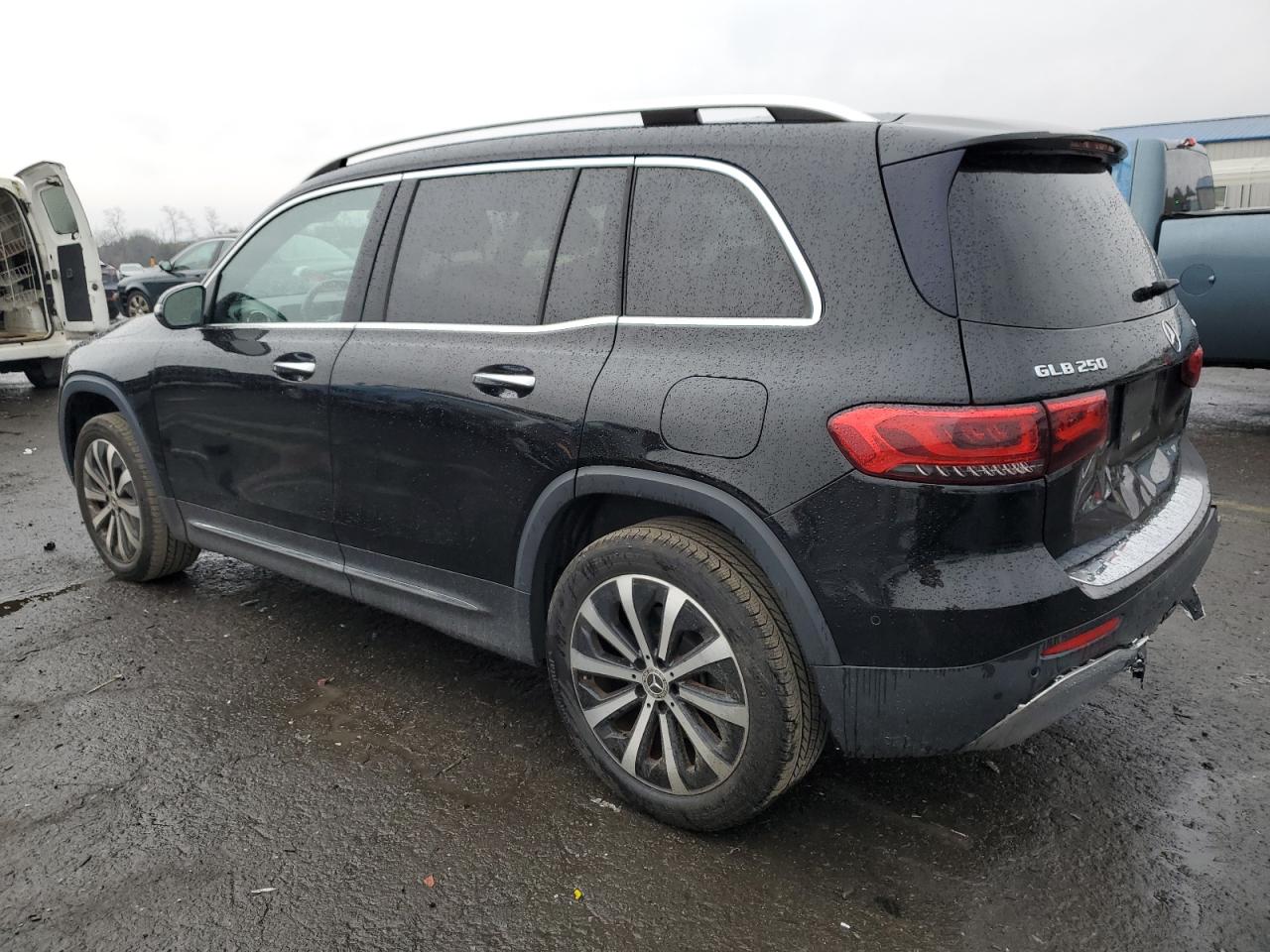 Автомобиль MERCEDES-BENZ GLB 250 4MATIC 2021 | GrandCar Автомобиль MERCEDES-BENZ GLB 250 4MATIC 2021 | GrandCar