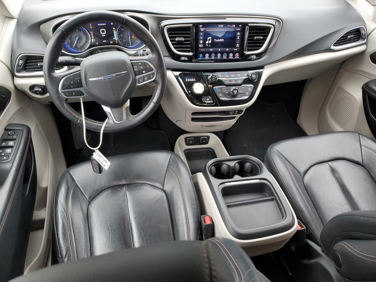 Автомобиль CHRYSLER PACIFICA TOURING L 2020 | GrandCar Автомобиль CHRYSLER PACIFICA TOURING L 2020 | GrandCar
