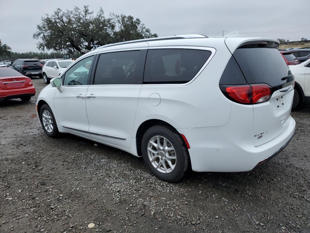 Автомобиль CHRYSLER PACIFICA TOURING L 2020 | GrandCar Автомобиль CHRYSLER PACIFICA TOURING L 2020 | GrandCar