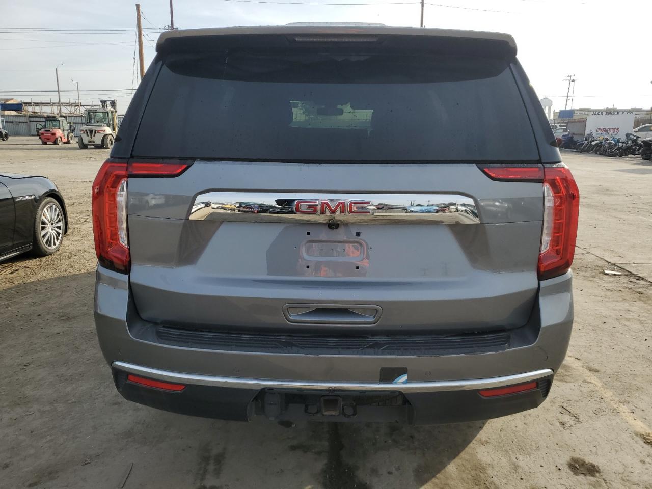 Автомобиль GMC YUKON SLT 2022 | GrandCar Автомобиль GMC YUKON SLT 2022 | GrandCar