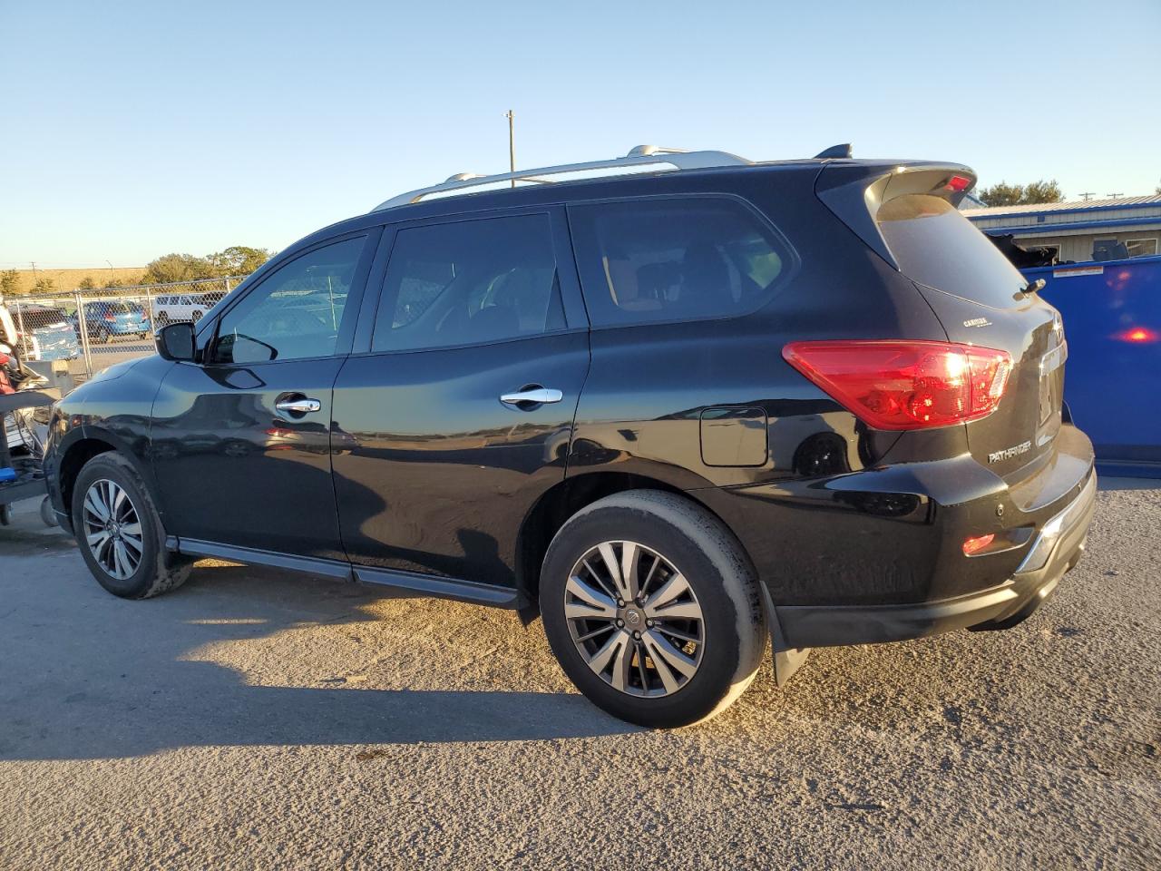 Автомобіль NISSAN PATHFINDER S 2020 | GrandCar Автомобіль NISSAN PATHFINDER S 2020 | GrandCar