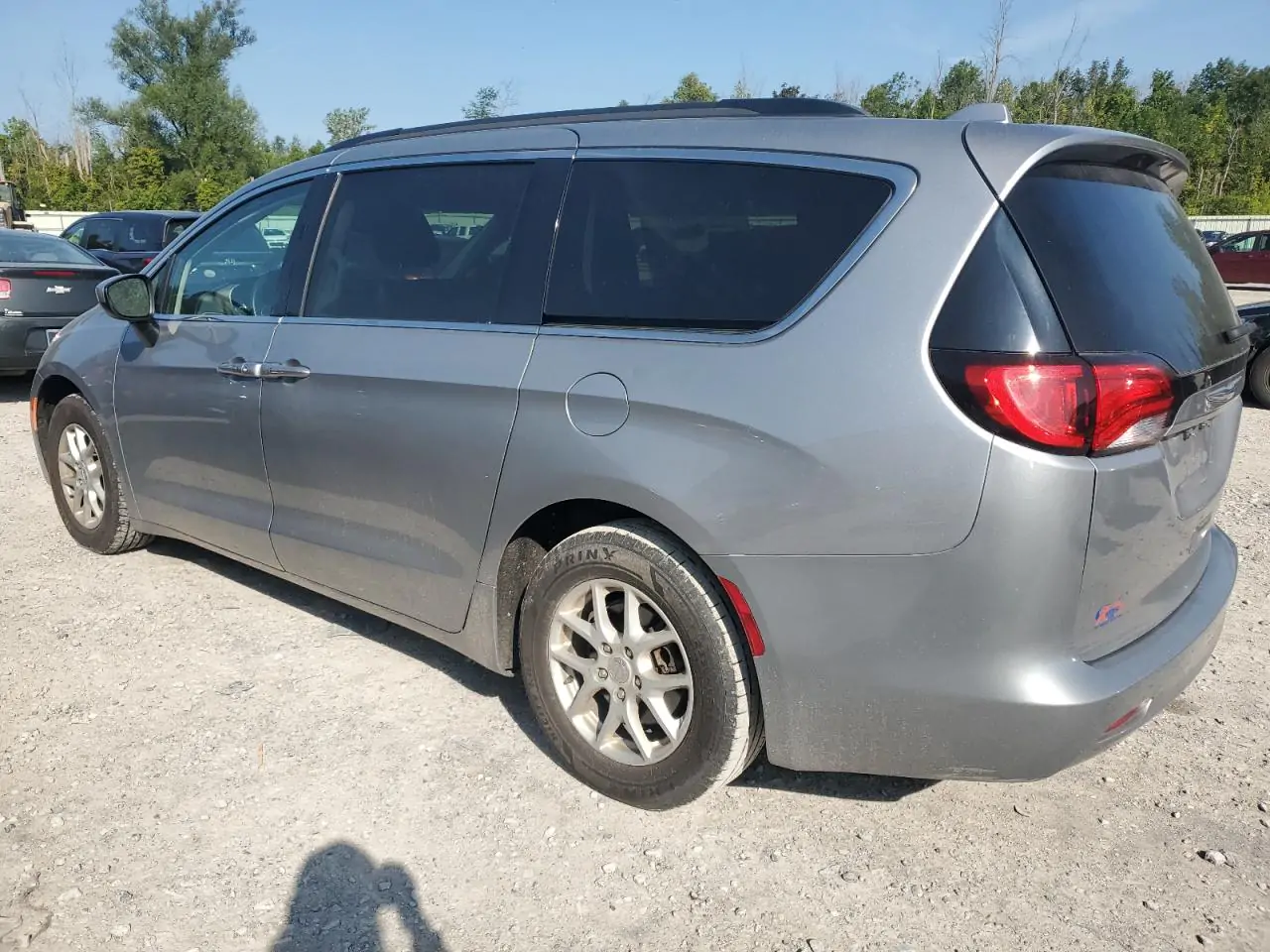 Автомобиль CHRYSLER VOYAGER LXI 2020 | GrandCar Автомобиль CHRYSLER VOYAGER LXI 2020 | GrandCar