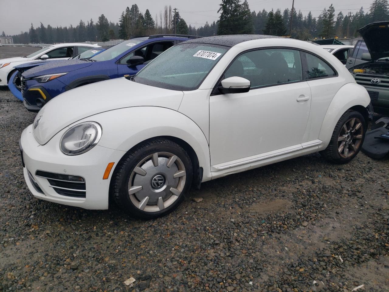 Автомобіль VOLKSWAGEN BEETLE SE 2017 | GrandCar