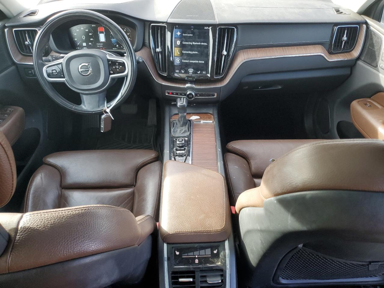 Автомобіль VOLVO XC60 T5 INSCRIPTION 2019 | GrandCar Автомобіль VOLVO XC60 T5 INSCRIPTION 2019 | GrandCar