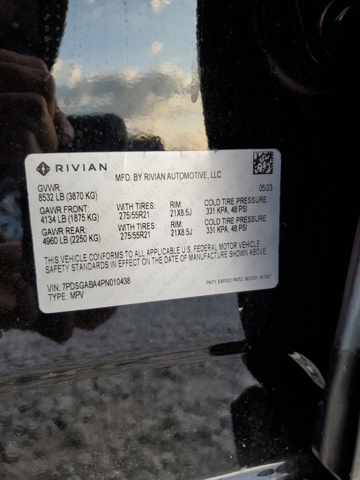 Автомобиль RIVIAN R1S ADVENTURE 2023 | GrandCar Автомобиль RIVIAN R1S ADVENTURE 2023 | GrandCar
