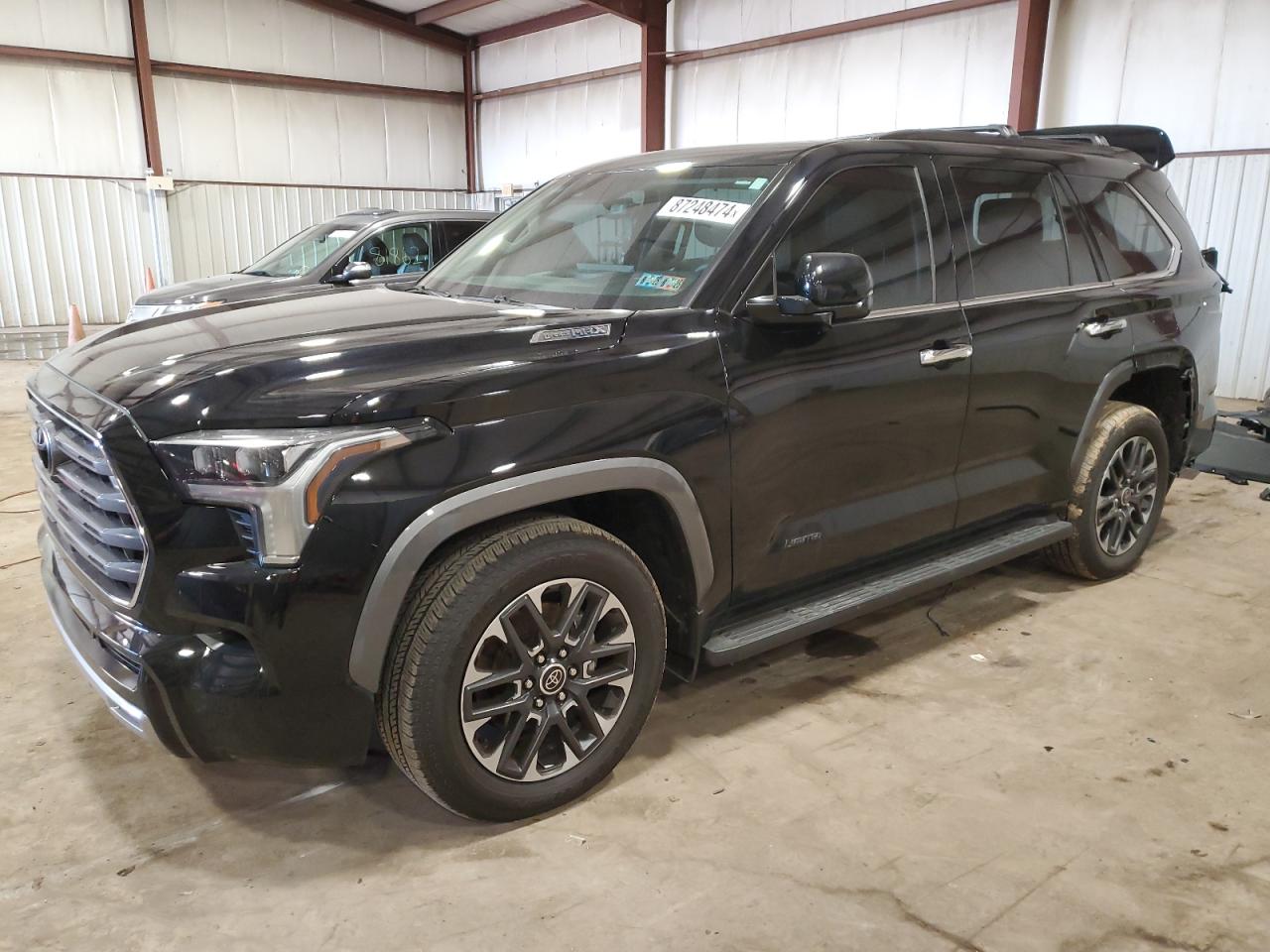 Автомобіль TOYOTA SEQUOIA SR5 2023 | GrandCar