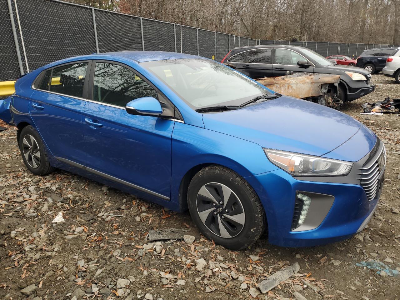 Автомобиль HYUNDAI IONIQ SEL 2018 | GrandCar Автомобиль HYUNDAI IONIQ SEL 2018 | GrandCar