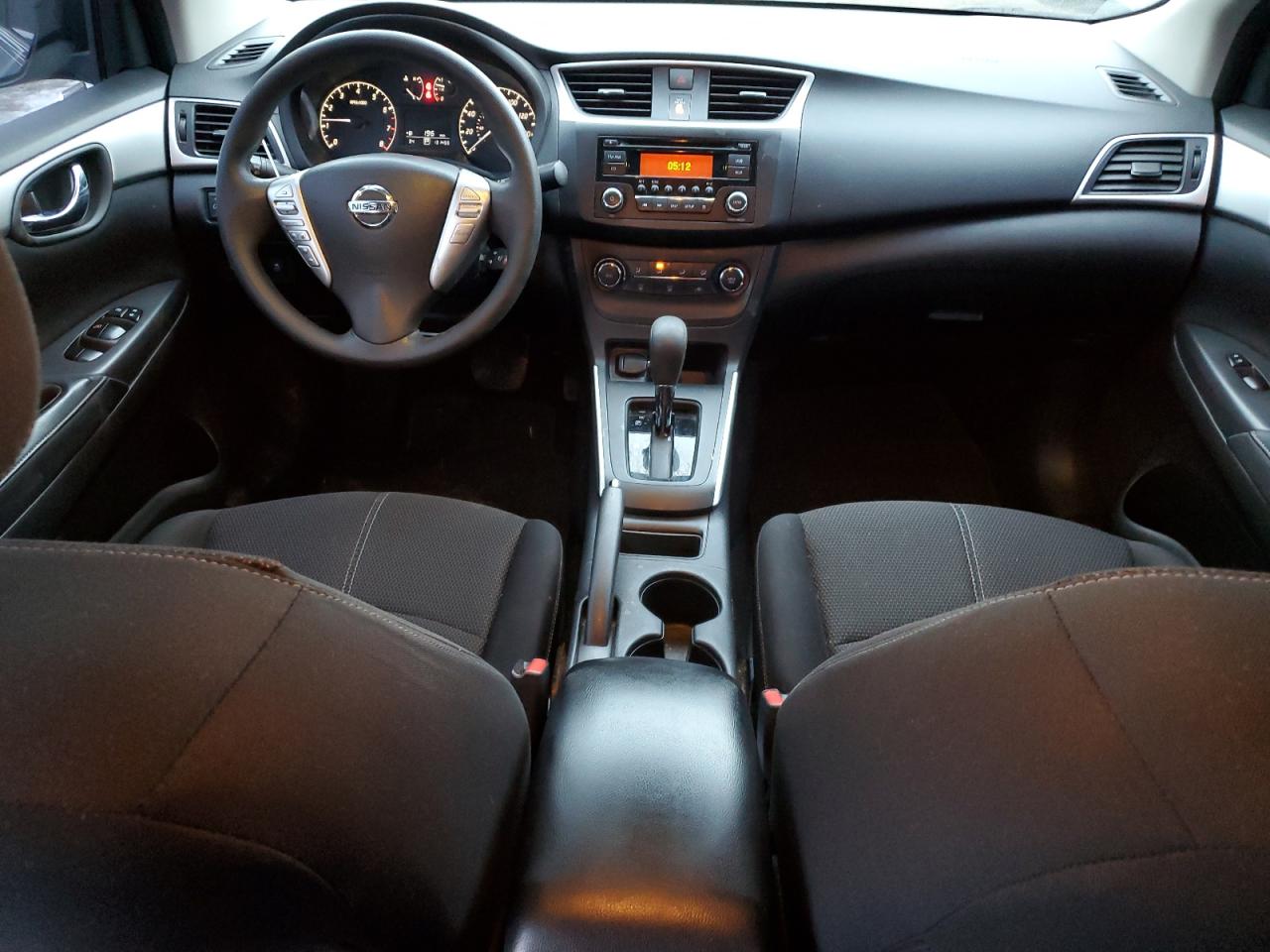Автомобіль NISSAN SENTRA S 2016 | GrandCar Автомобіль NISSAN SENTRA S 2016 | GrandCar