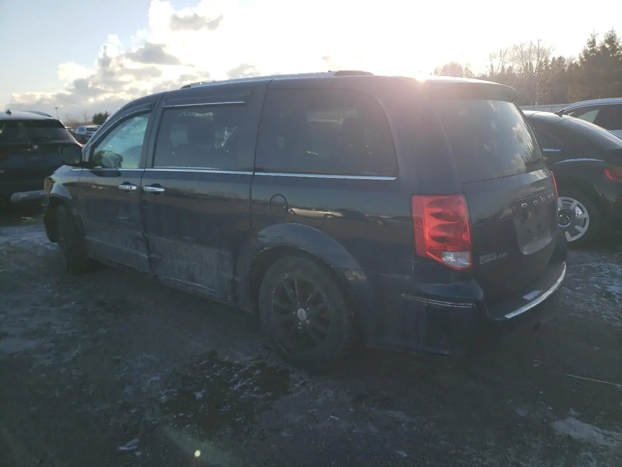 Автомобіль DODGE GRAND CARAVAN SE 2017 | GrandCar Автомобіль DODGE GRAND CARAVAN SE 2017 | GrandCar