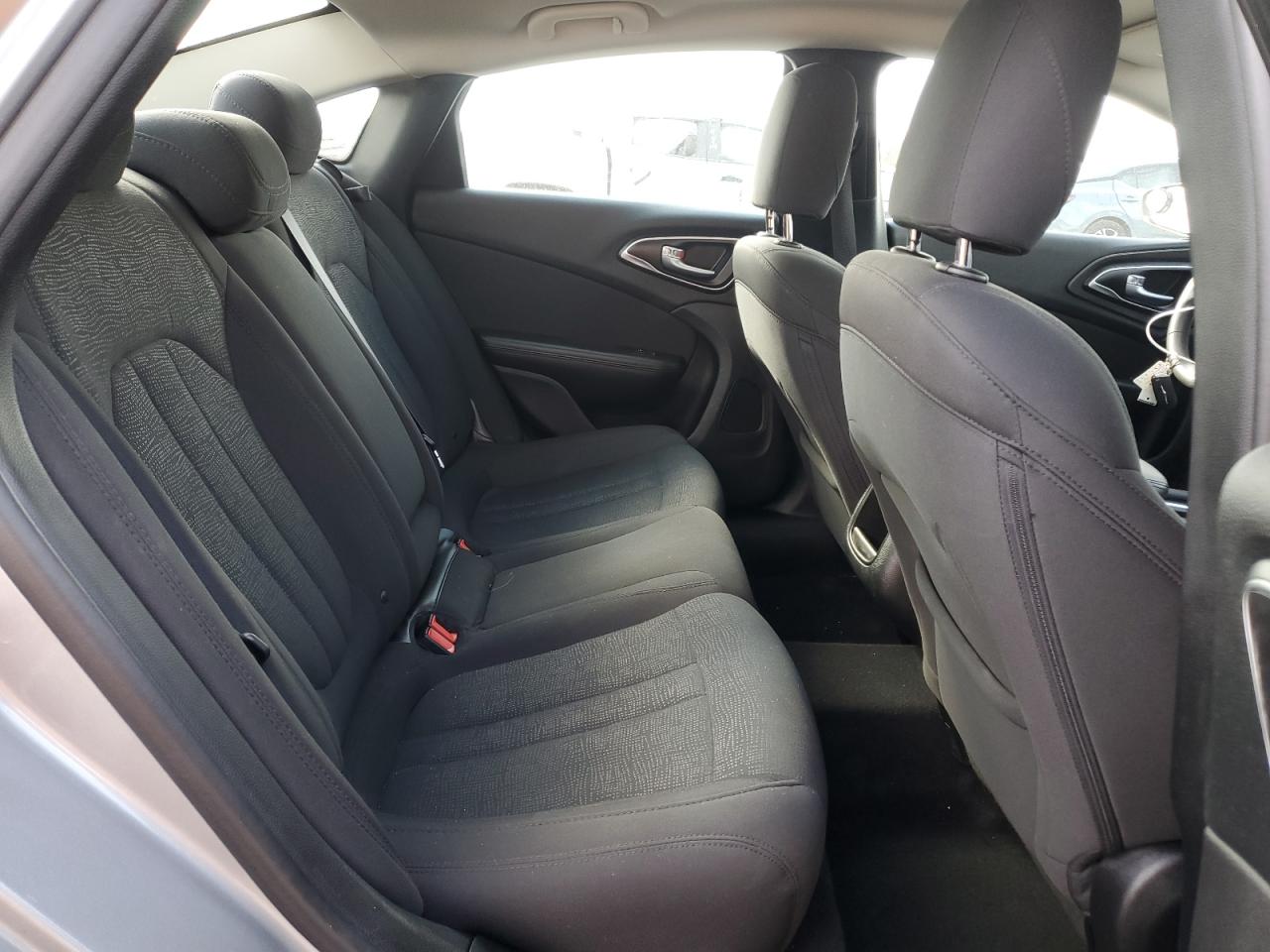 Автомобіль CHRYSLER 200 LX 2016 | GrandCar Автомобіль CHRYSLER 200 LX 2016 | GrandCar