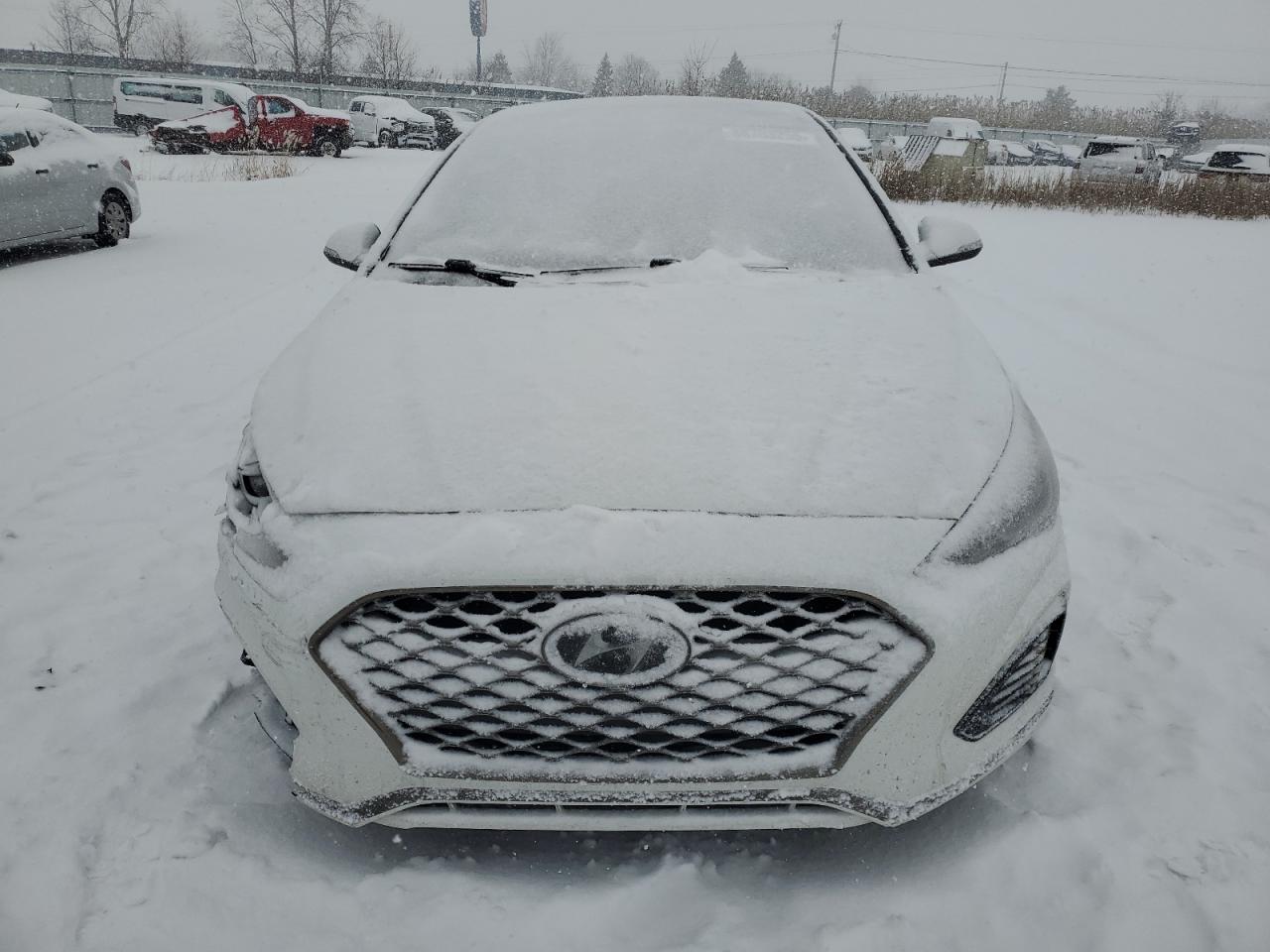 Автомобіль HYUNDAI SONATA LIMITED 2019 | GrandCar Автомобіль HYUNDAI SONATA LIMITED 2019 | GrandCar