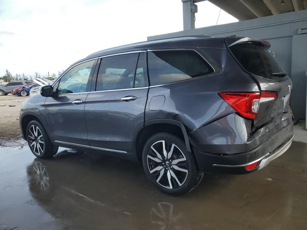 Автомобіль HONDA PILOT TOURING 2021 | GrandCar Автомобіль HONDA PILOT TOURING 2021 | GrandCar