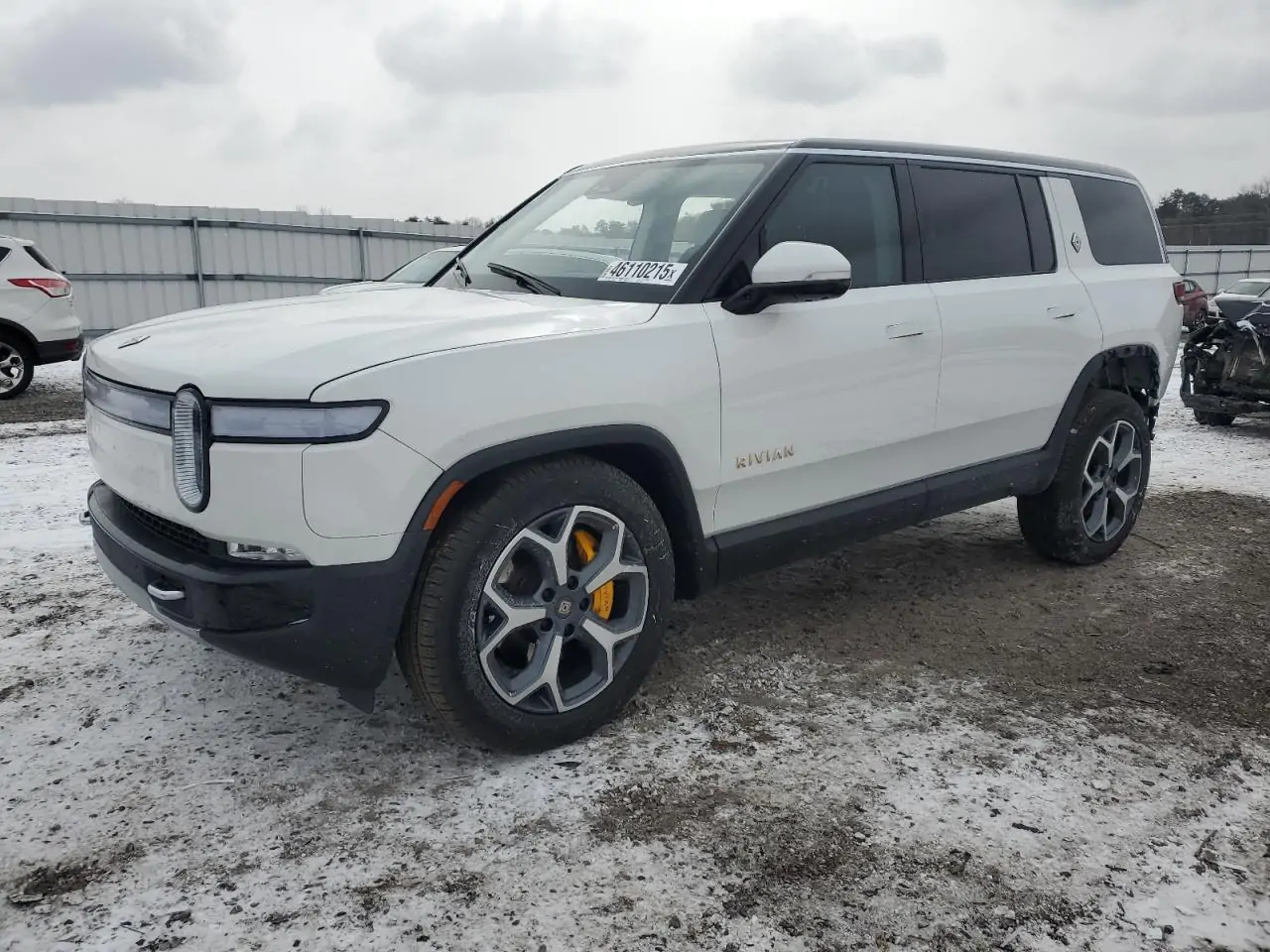 Автомобиль RIVIAN R1S ADVENTURE 2023 | GrandCar