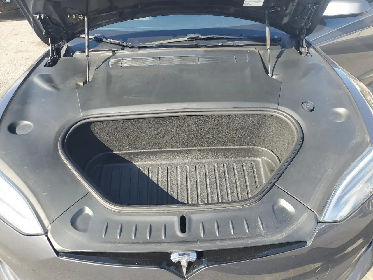 Автомобиль TESLA MODEL S 2022 | GrandCar Автомобиль TESLA MODEL S 2022 | GrandCar