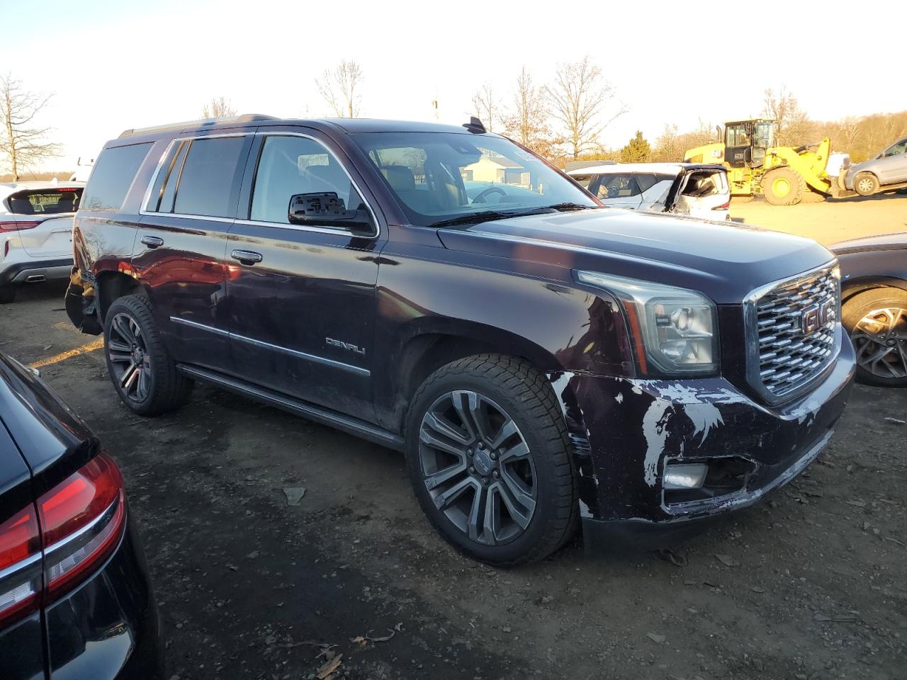 Автомобиль GMC YUKON DENALI 2017 | GrandCar Автомобиль GMC YUKON DENALI 2017 | GrandCar