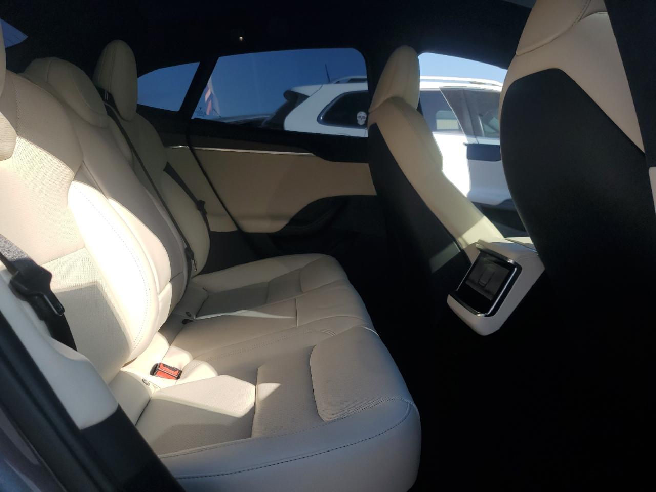 Автомобиль TESLA MODEL S 2022 | GrandCar Автомобиль TESLA MODEL S 2022 | GrandCar