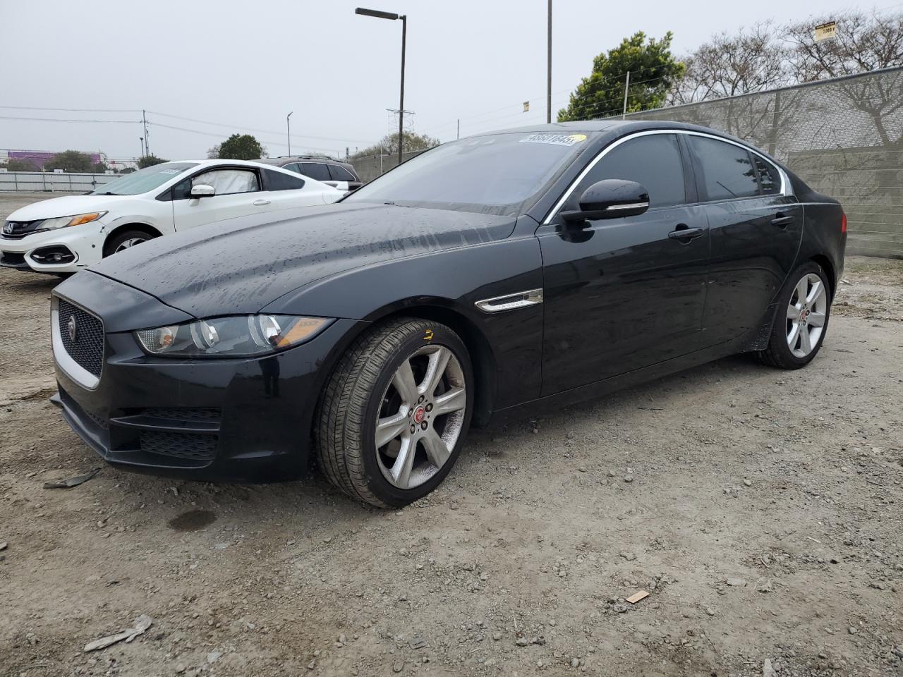 Автомобіль JAGUAR XE PREMIUM 2017 | GrandCar