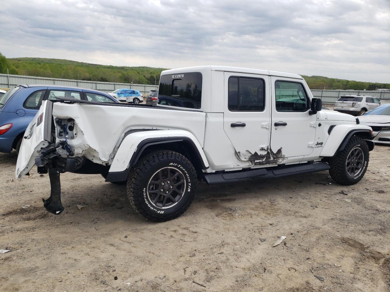 Автомобіль JEEP GLADIATOR OVERLAND 2021 | GrandCar Автомобіль JEEP GLADIATOR OVERLAND 2021 | GrandCar