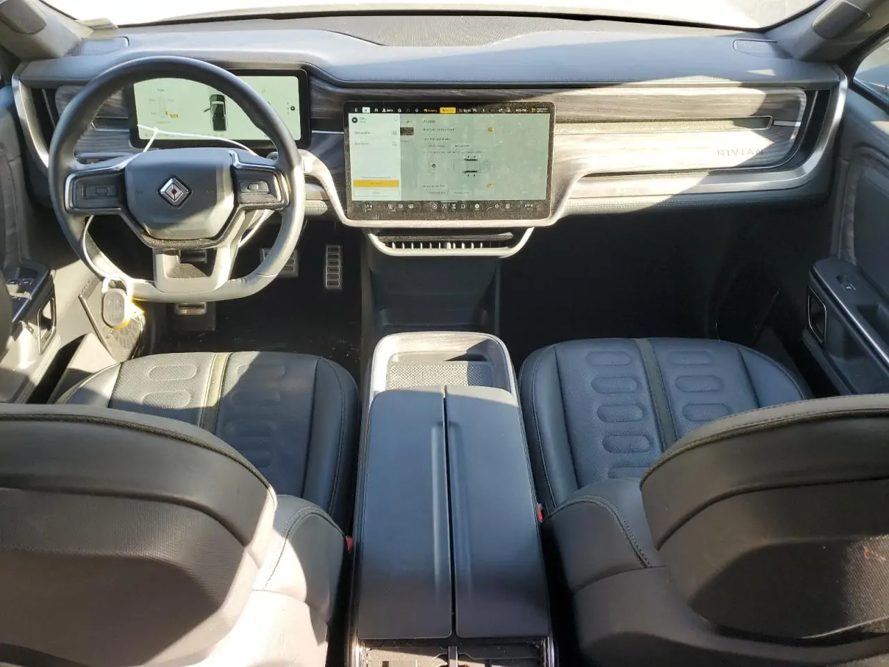 Автомобіль RIVIAN R1T LAUNCH EDITION 2022 | GrandCar Автомобіль RIVIAN R1T LAUNCH EDITION 2022 | GrandCar