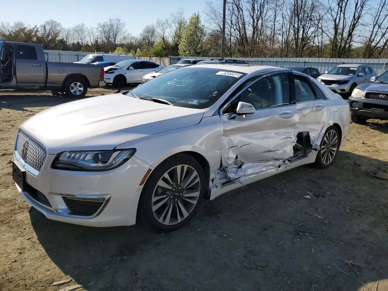 Автомобиль LINCOLN MKZ RESERVE II 2019 | GrandCar Автомобиль LINCOLN MKZ RESERVE II 2019 | GrandCar