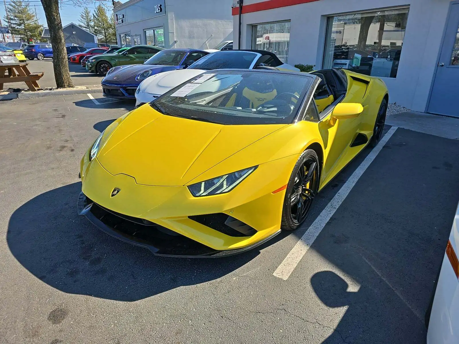 Купить автомобиль Lamborghini Huracan EVO RWD Convertible 2022 из