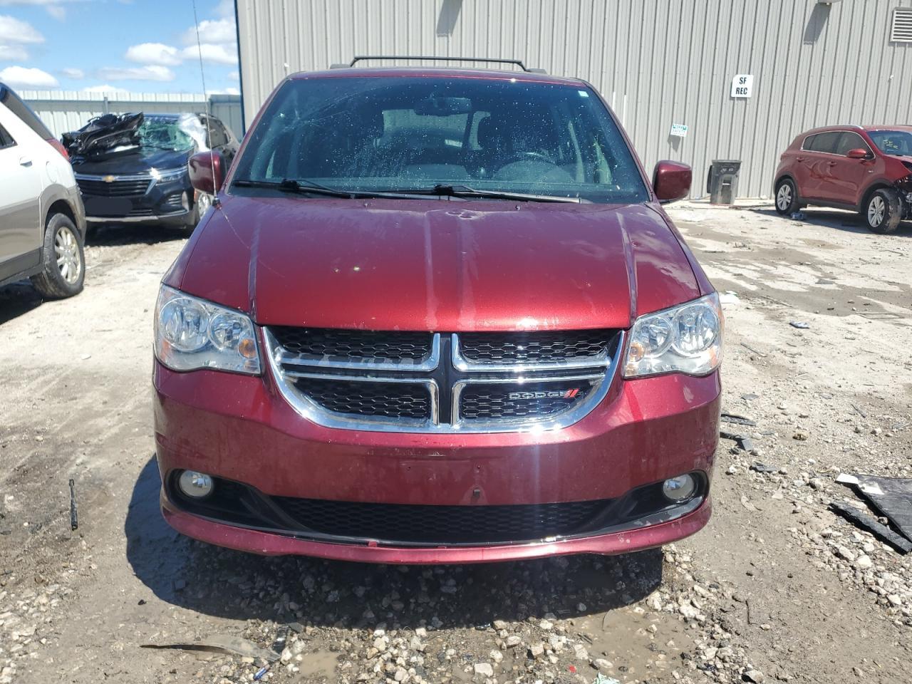 Автомобіль DODGE GRAND CARAVAN SXT 2018 | GrandCar Автомобіль DODGE GRAND CARAVAN SXT 2018 | GrandCar