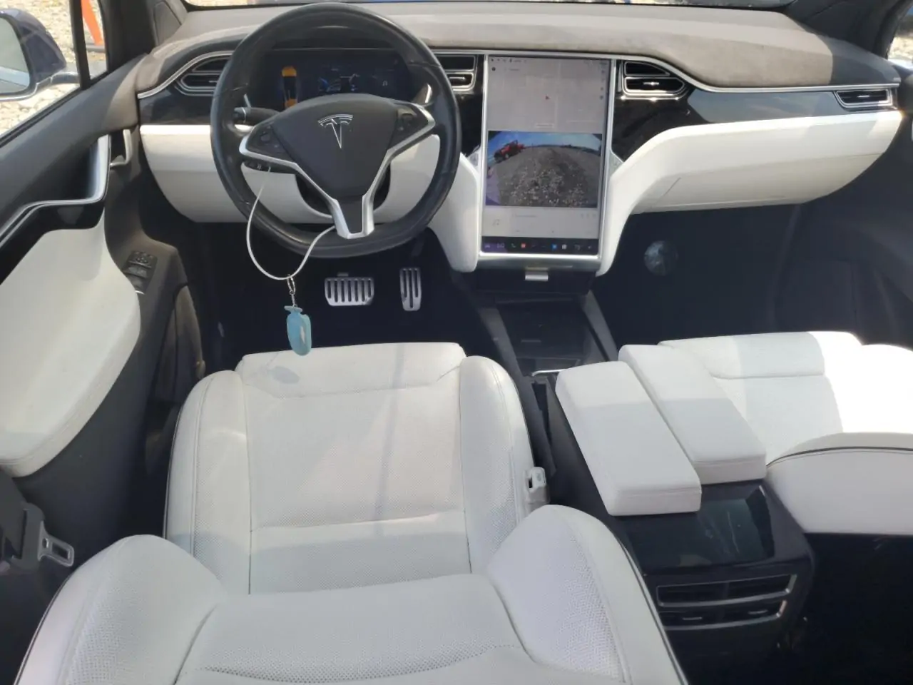 Автомобиль TESLA MODEL X 2016 | GrandCar Автомобиль TESLA MODEL X 2016 | GrandCar