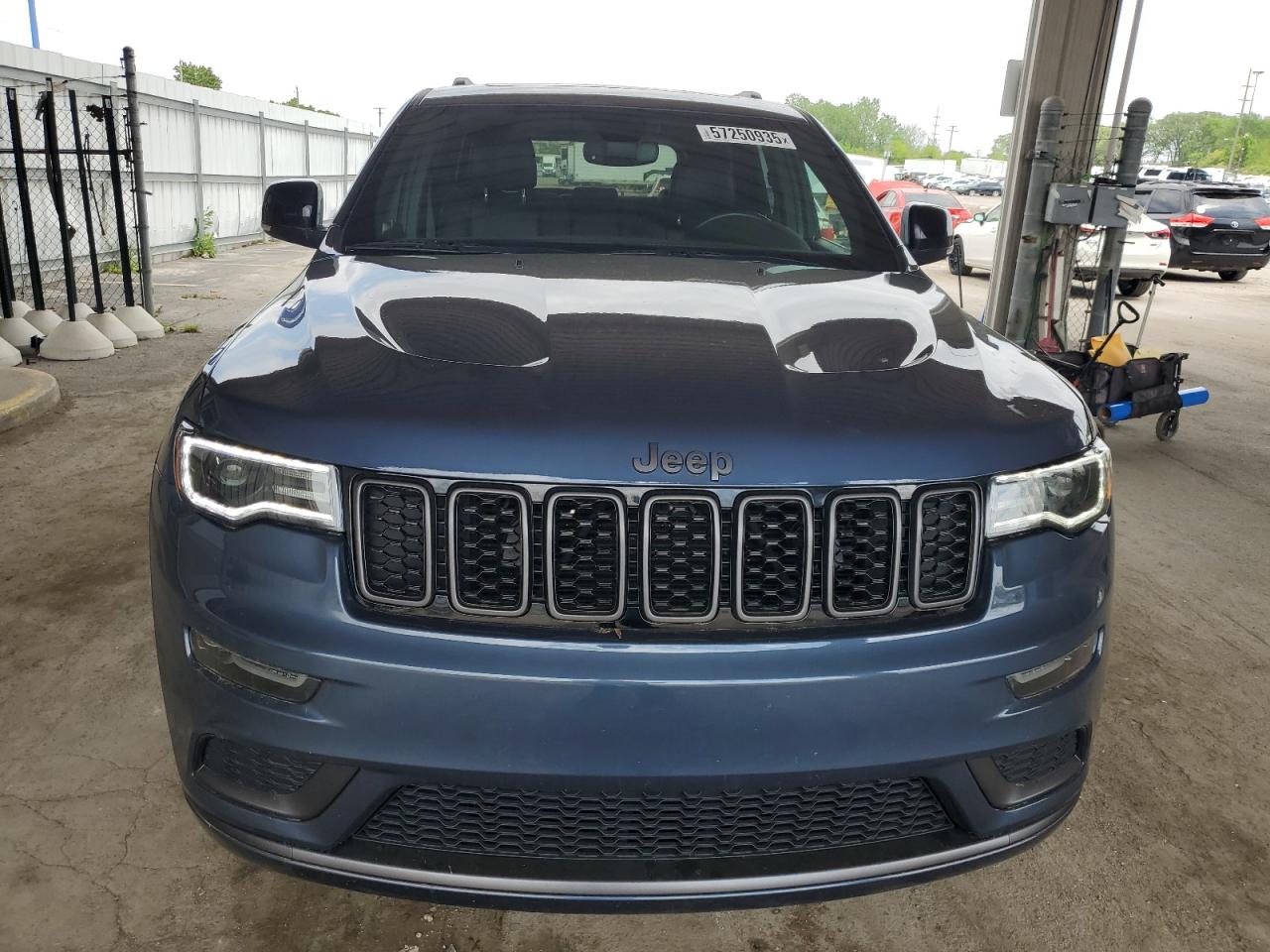 Автомобиль JEEP GRAND CHEROKEE LIMITED 2020 | GrandCar Автомобиль JEEP GRAND CHEROKEE LIMITED 2020 | GrandCar