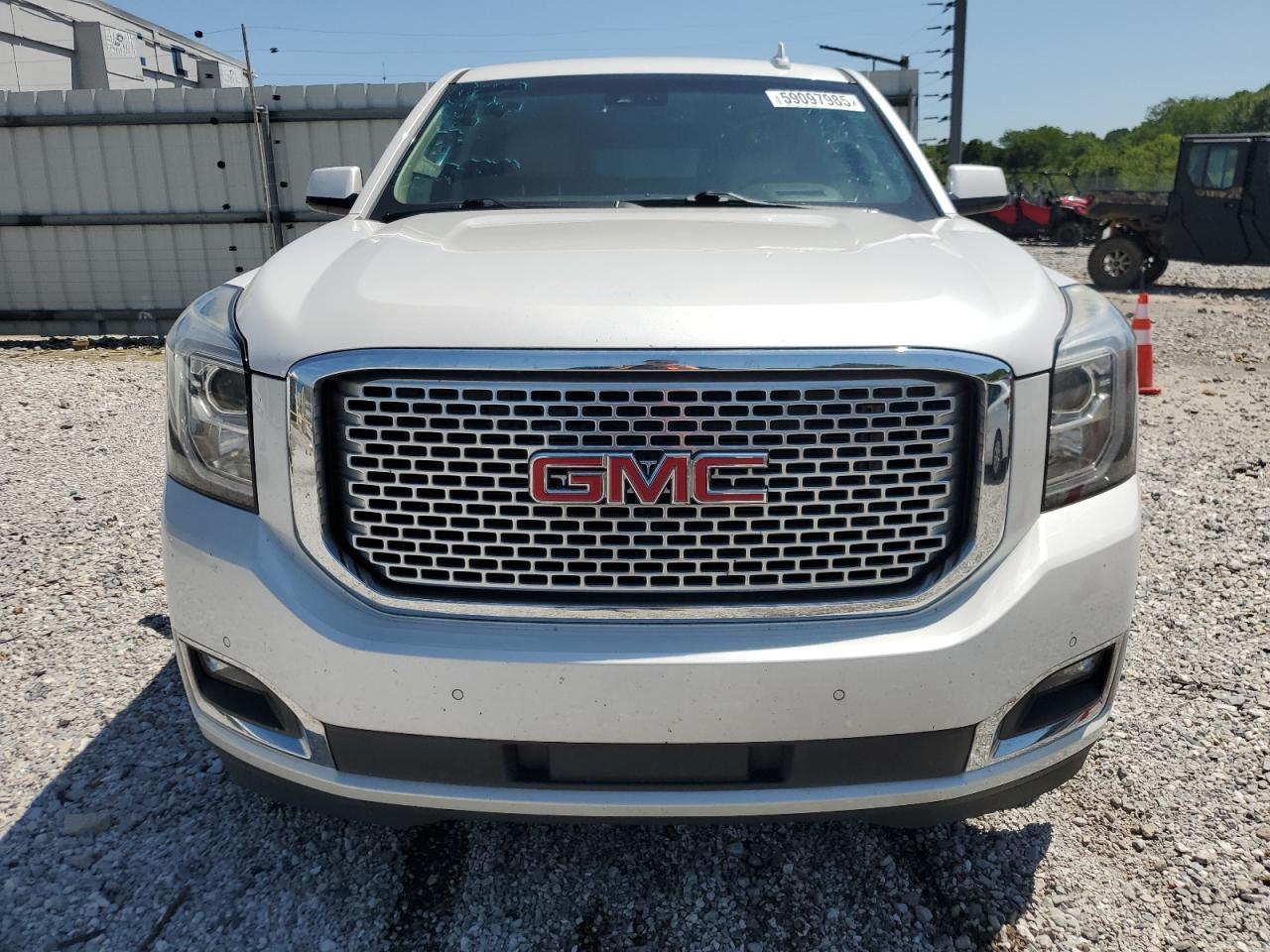 Автомобіль GMC YUKON XL DENALI 2017 | GrandCar Автомобіль GMC YUKON XL DENALI 2017 | GrandCar