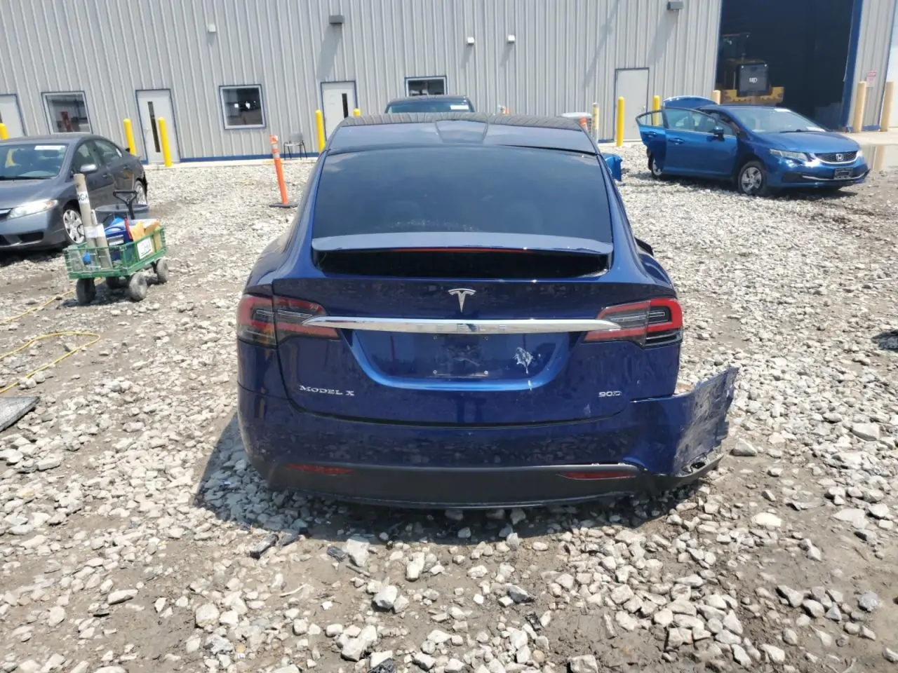 Автомобиль TESLA MODEL X 2016 | GrandCar Автомобиль TESLA MODEL X 2016 | GrandCar