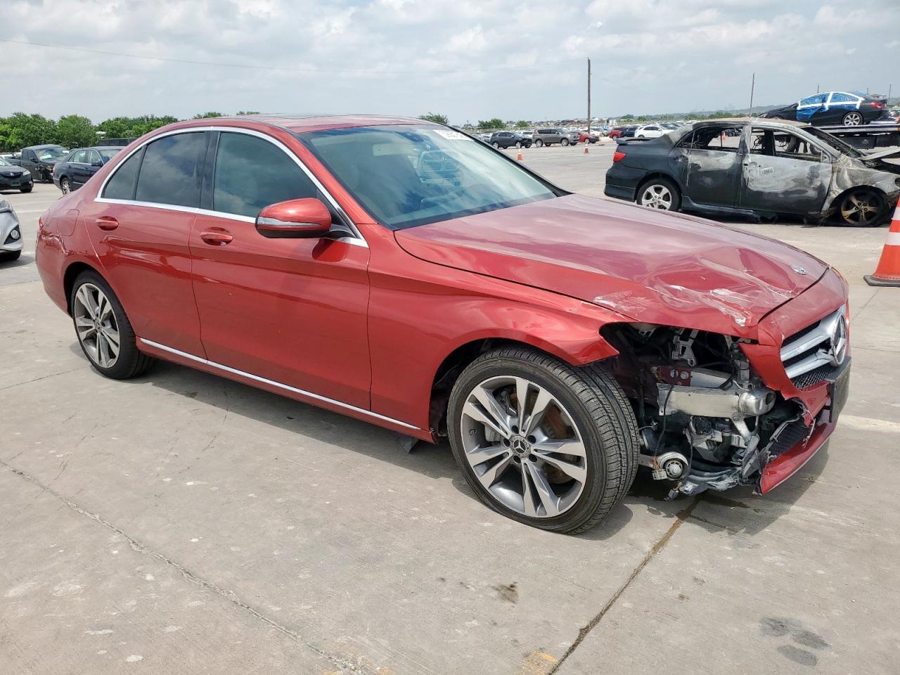 Автомобіль MERCEDES-BENZ C 300 2019 | GrandCar Автомобіль MERCEDES-BENZ C 300 2019 | GrandCar