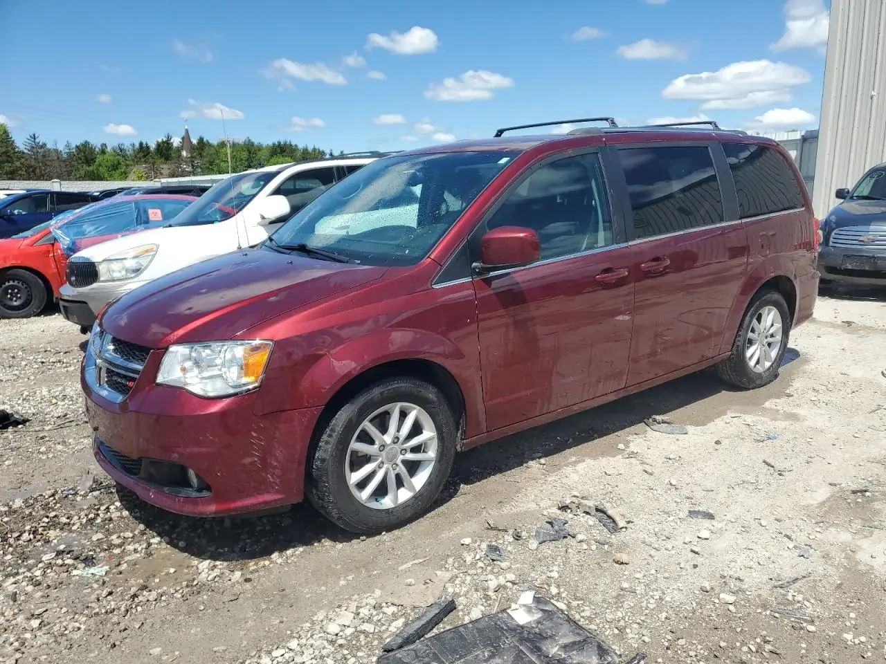 Автомобиль DODGE GRAND CARAVAN SXT 2018 | GrandCar