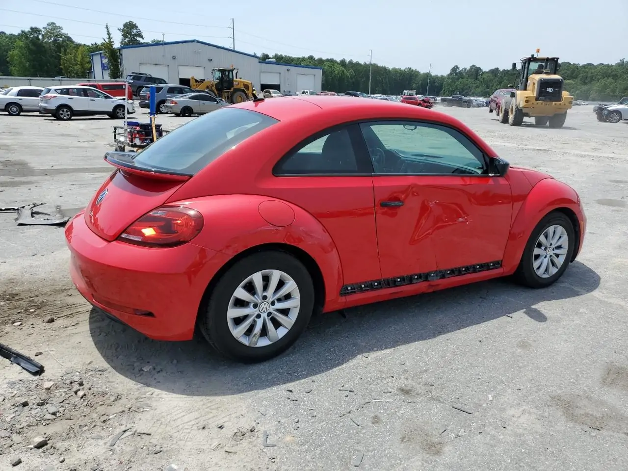 Автомобиль VOLKSWAGEN BEETLE S 2018 | GrandCar Автомобиль VOLKSWAGEN BEETLE S 2018 | GrandCar
