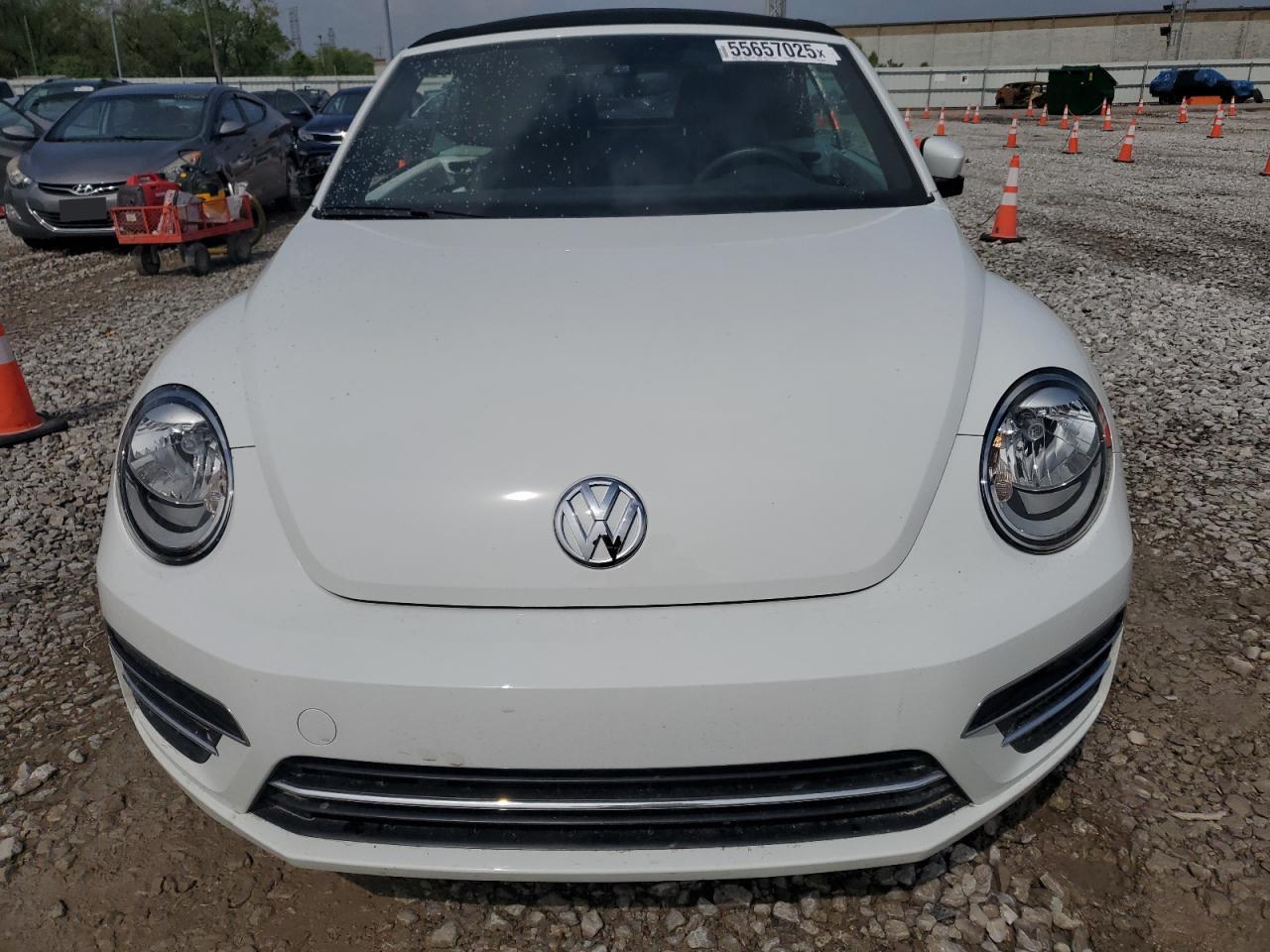 Автомобиль VOLKSWAGEN BEETLE S 2019 | GrandCar Автомобиль VOLKSWAGEN BEETLE S 2019 | GrandCar