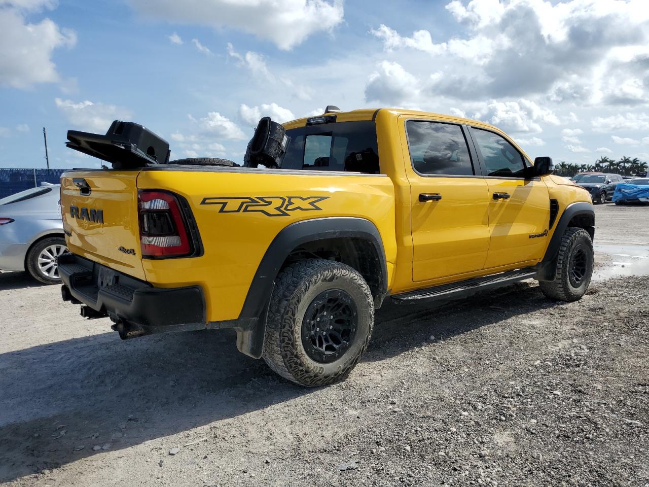 Автомобиль RAM 1500 TRX 2023 | GrandCar Автомобиль RAM 1500 TRX 2023 | GrandCar