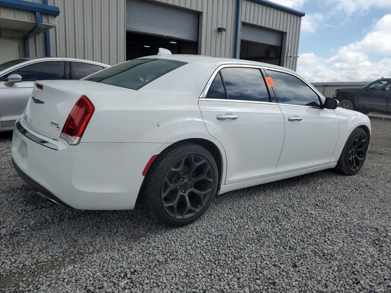 Автомобіль CHRYSLER 300C 2016 | GrandCar Автомобіль CHRYSLER 300C 2016 | GrandCar
