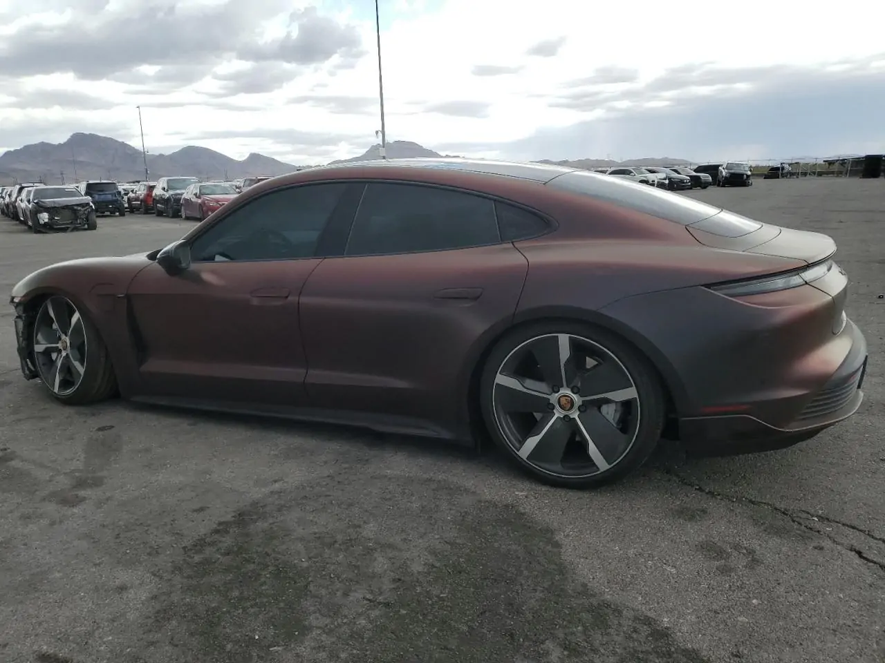 Автомобиль PORSCHE TAYCAN TURBO 2020 | GrandCar Автомобиль PORSCHE TAYCAN TURBO 2020 | GrandCar