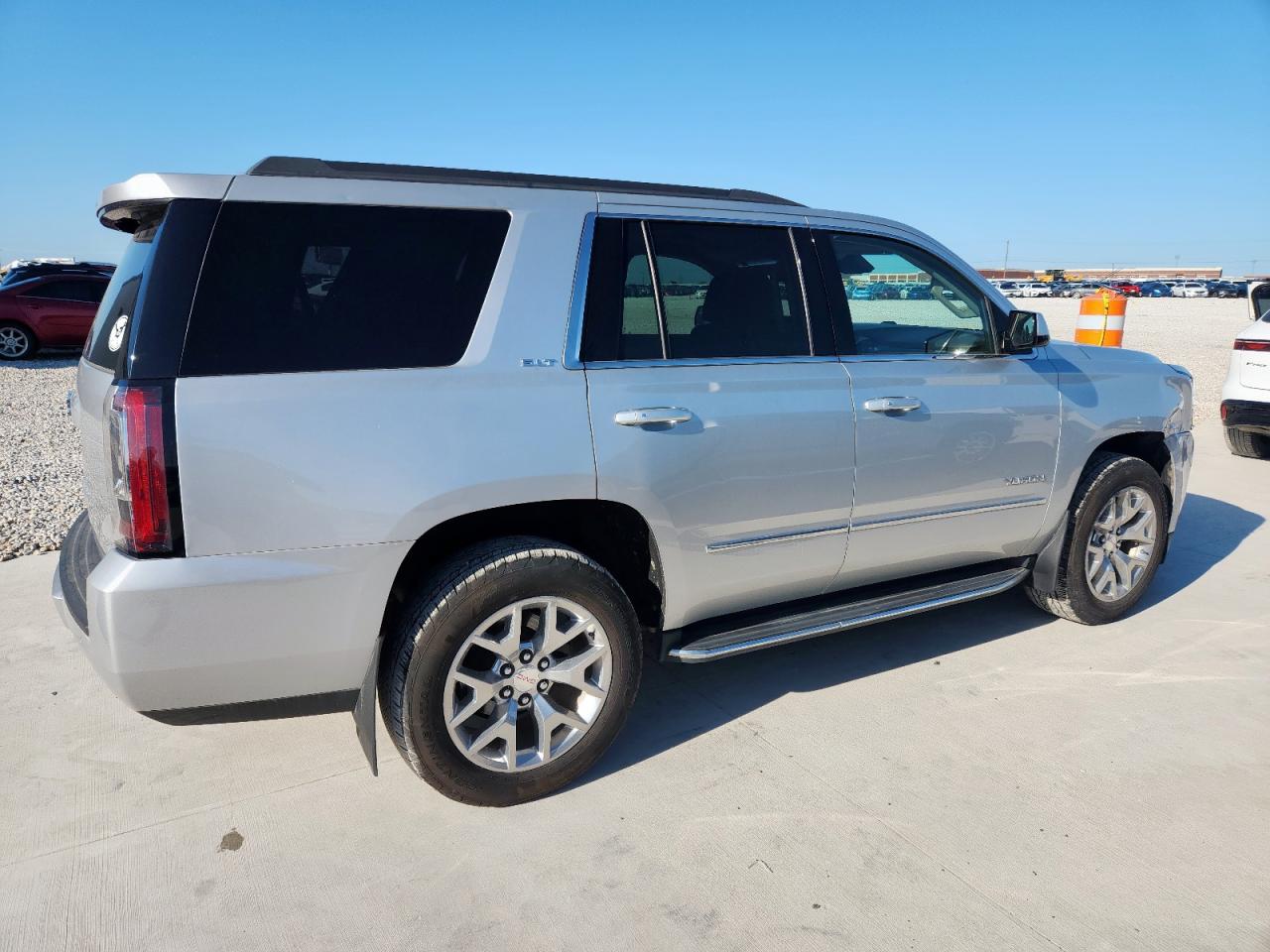Автомобіль GMC YUKON SLT 2018 | GrandCar Автомобіль GMC YUKON SLT 2018 | GrandCar