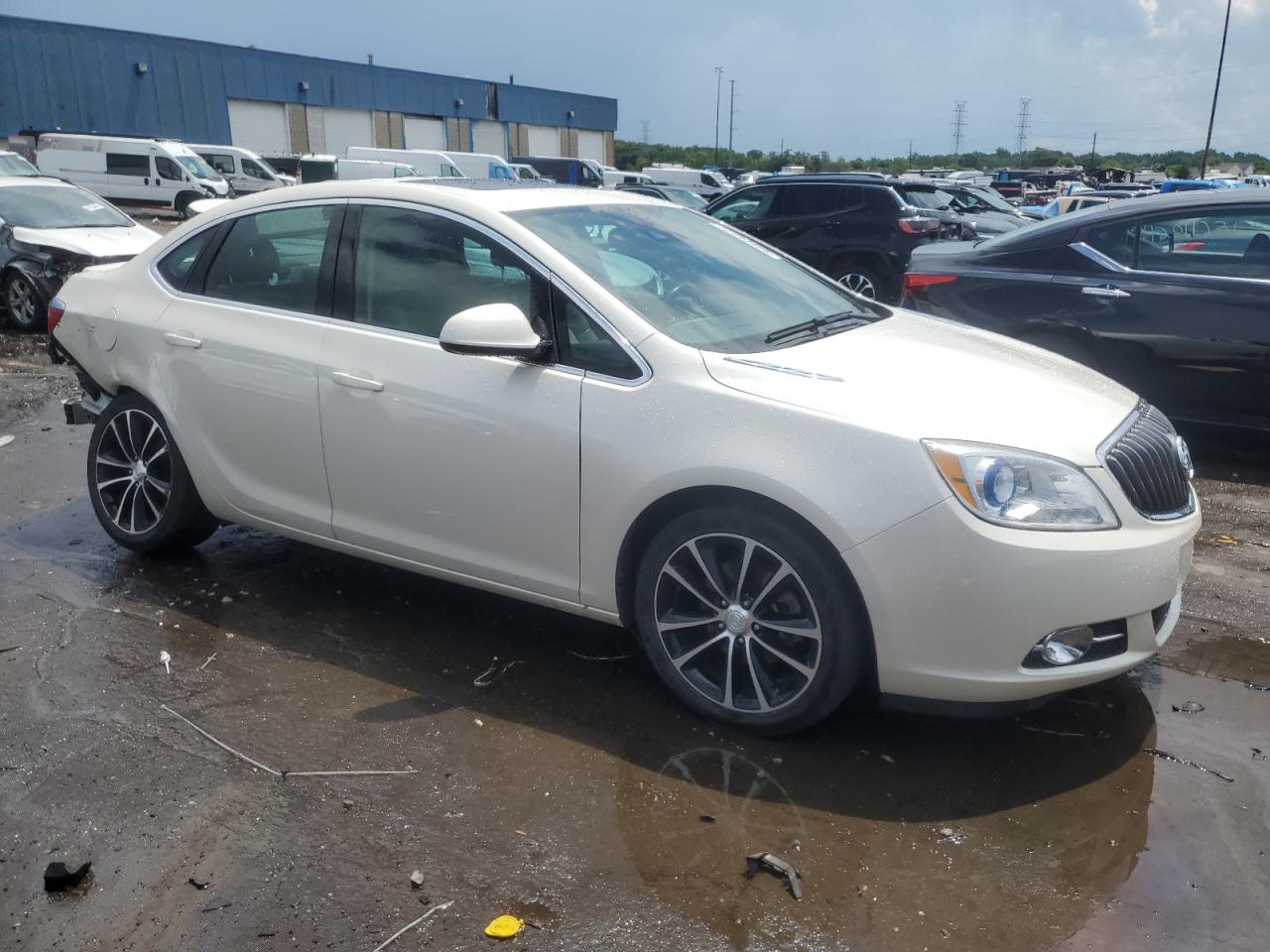 Автомобиль BUICK VERANO SPORT TOURING 2016 | GrandCar Автомобиль BUICK VERANO SPORT TOURING 2016 | GrandCar