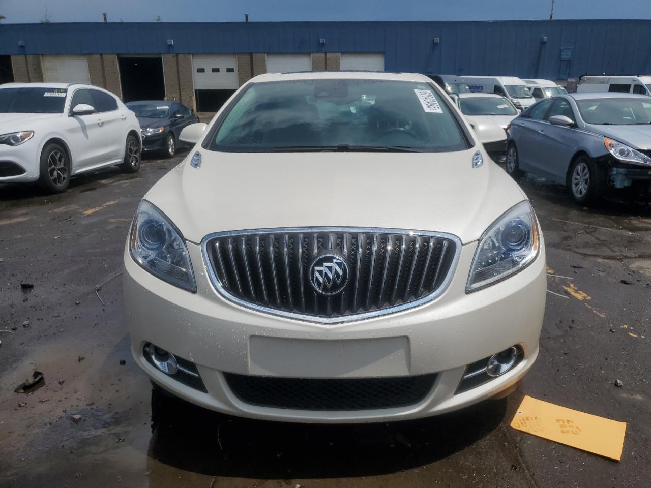 Автомобиль BUICK VERANO SPORT TOURING 2016 | GrandCar Автомобиль BUICK VERANO SPORT TOURING 2016 | GrandCar