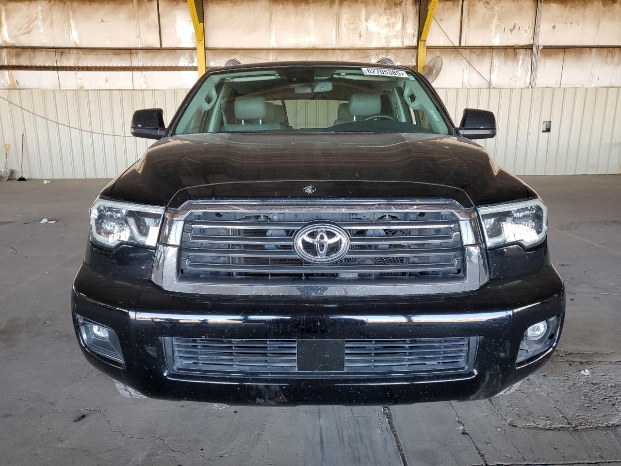 Автомобиль TOYOTA SEQUOIA SR5 2018 | GrandCar Автомобиль TOYOTA SEQUOIA SR5 2018 | GrandCar