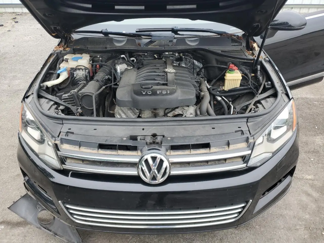 Автомобіль VOLKSWAGEN TOUAREG V6 2013 | GrandCar Автомобіль VOLKSWAGEN TOUAREG V6 2013 | GrandCar