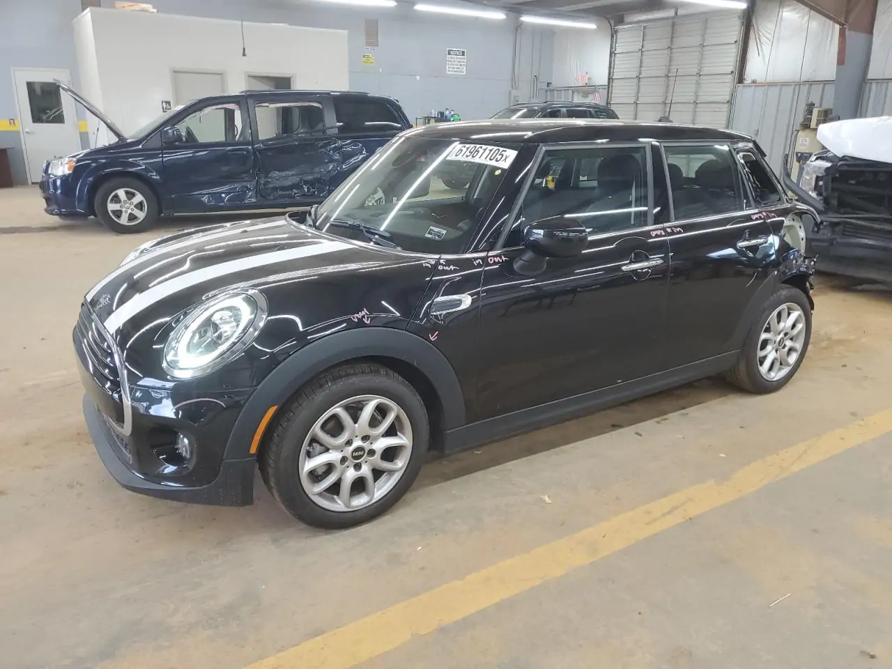 Автомобіль MINI COOPER 2021 | GrandCar