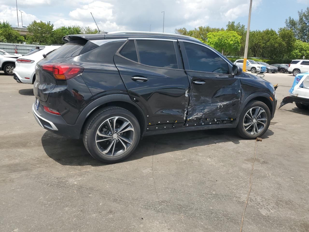 Автомобіль BUICK ENCORE GX SELECT 2022 | GrandCar Автомобіль BUICK ENCORE GX SELECT 2022 | GrandCar