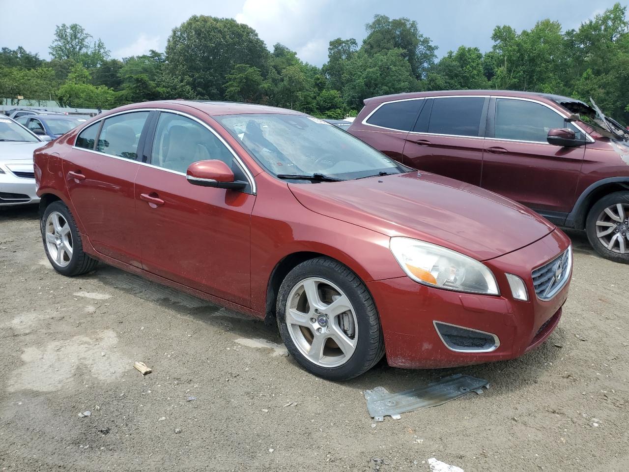 Автомобиль VOLVO S60 T5 2013 | GrandCar Автомобиль VOLVO S60 T5 2013 | GrandCar