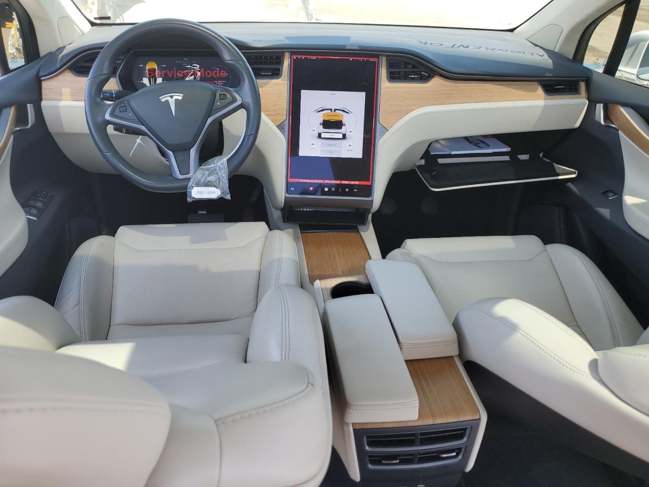 Автомобиль TESLA MODEL X 2018 | GrandCar Автомобиль TESLA MODEL X 2018 | GrandCar