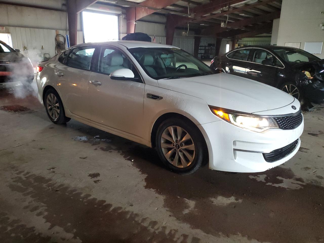 Автомобиль KIA OPTIMA EX 2016 | GrandCar Автомобиль KIA OPTIMA EX 2016 | GrandCar
