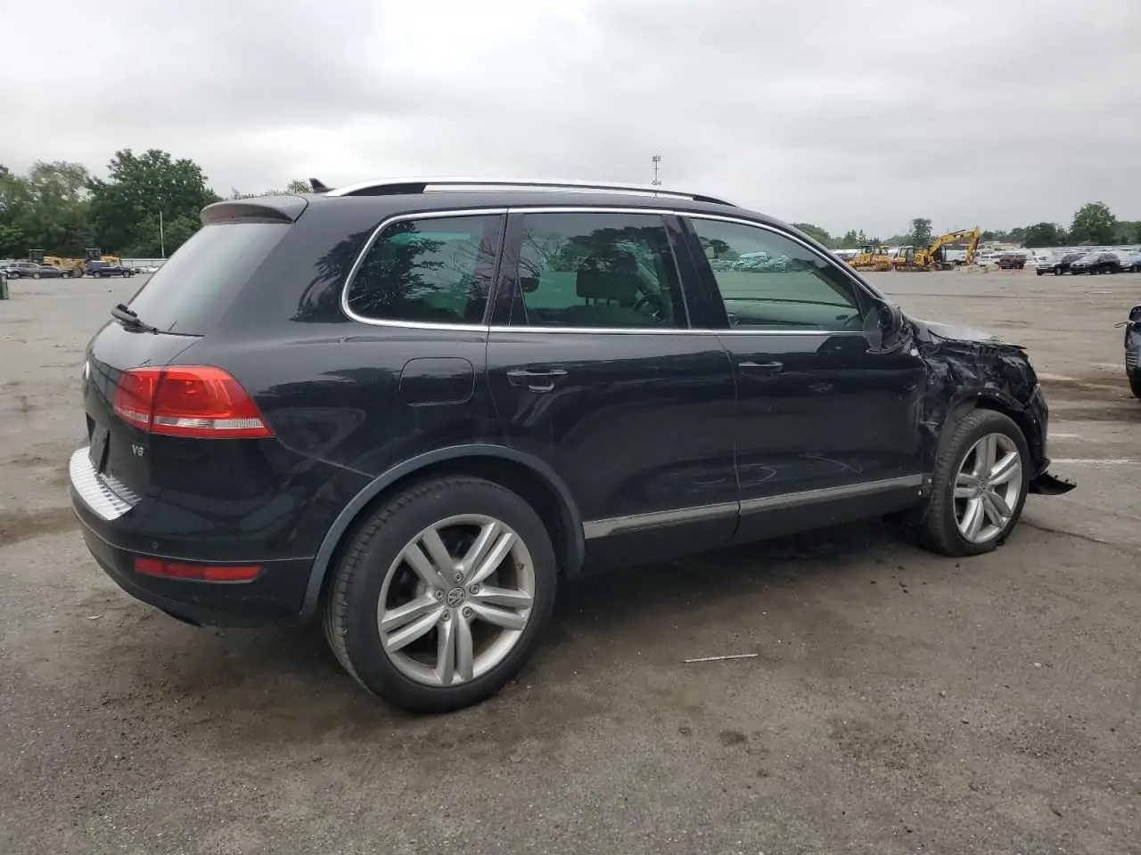 Автомобіль VOLKSWAGEN TOUAREG V6 2013 | GrandCar Автомобіль VOLKSWAGEN TOUAREG V6 2013 | GrandCar